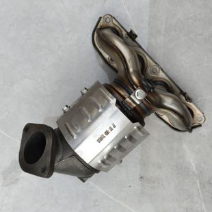 适用于起亚K5索纳塔8 索八 三元催化器排气管前节头段2.0排量支管