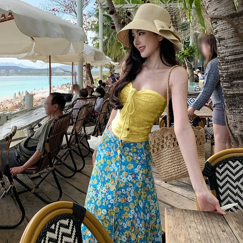 多巴胺纯欲辣妹黄色抹胸绑带上衣女夏季海边度假风拍照穿搭氛围感