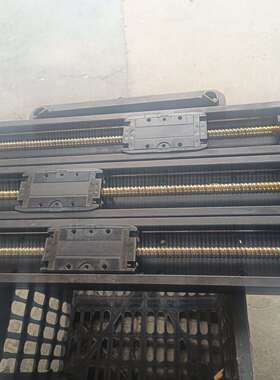 议价NSK直线模组，三条，成色如图，具可维修