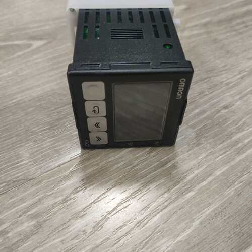 议价全新正品温度控制器E5CZ-Q2MT可维修