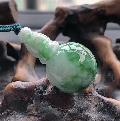 缅甸天然翡翠A货三通佛头圆珠