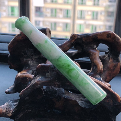 缅甸天然翡翠A货飘阳绿烟嘴烟具