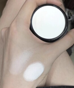 牛掰垃圾货 600的效果 美茜儿无懈可击高光膏遮瑕膏遮黑眼圈提亮