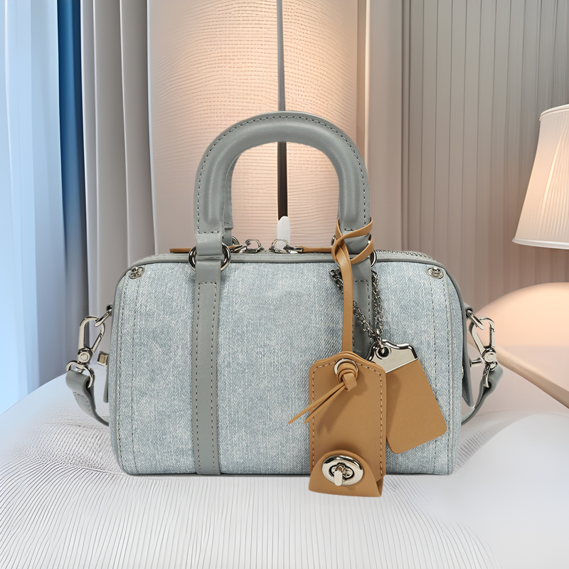 枕头小方包女2025春季新款百搭小众感单肩斜挎包,箱包皮具/热销女包/男包,小方包,淘宝优惠券,粉丝福利购,淘宝优惠卷