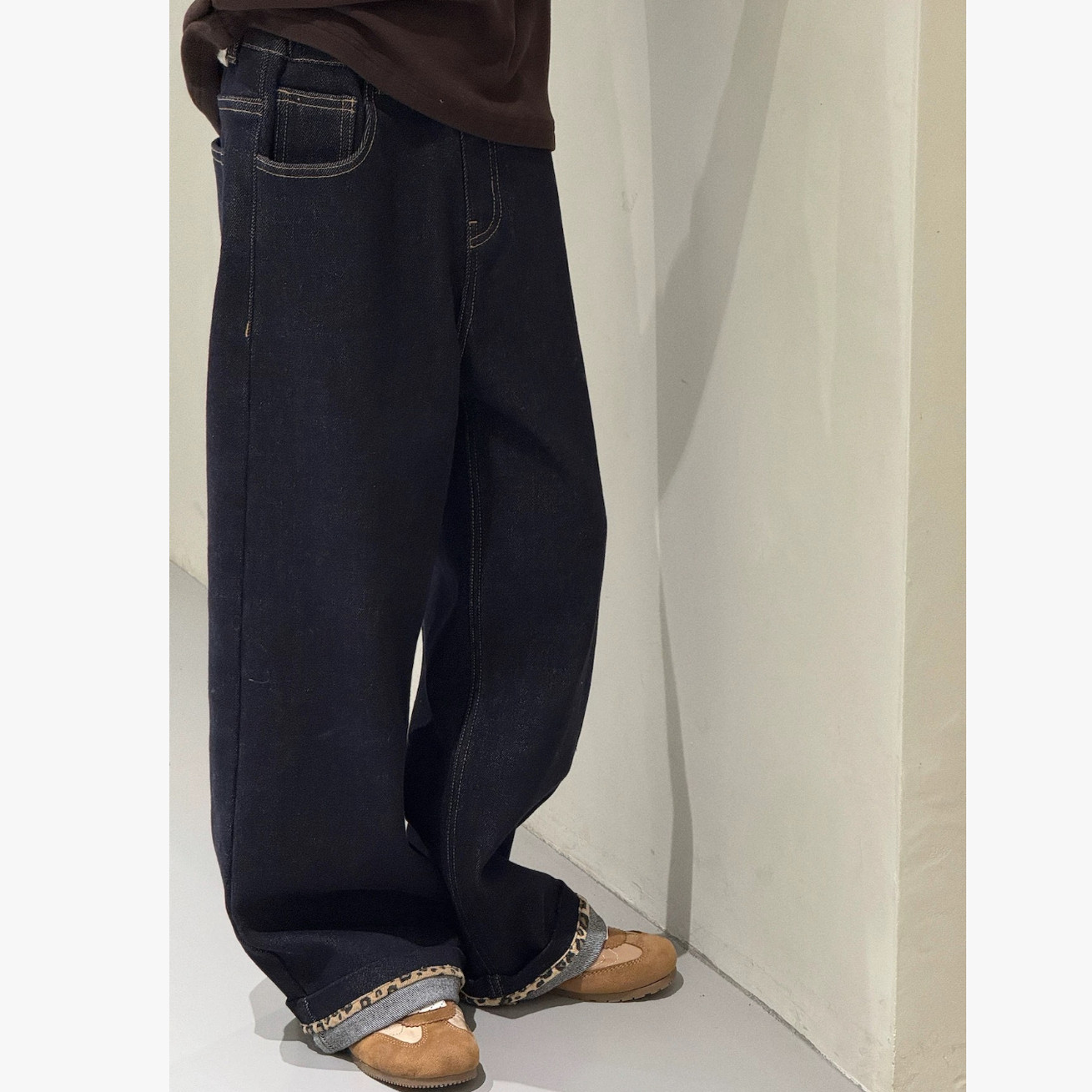 YL 880308 脚口豹纹一体绒牛仔直筒裤