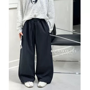 MR  522款 春秋款后面拼接撞色冲锋直筒裤