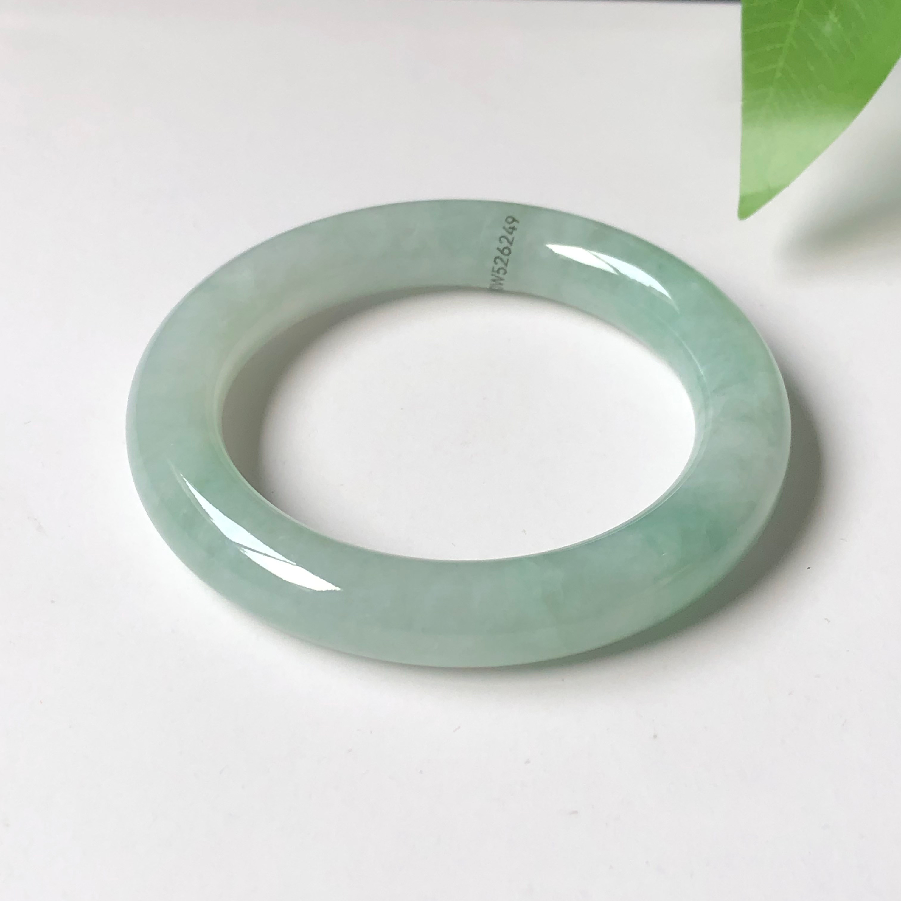 55圈1DW526249圆条 大艺珠宝冰糯种晴水绿缅甸天然A货翡翠玉手镯
