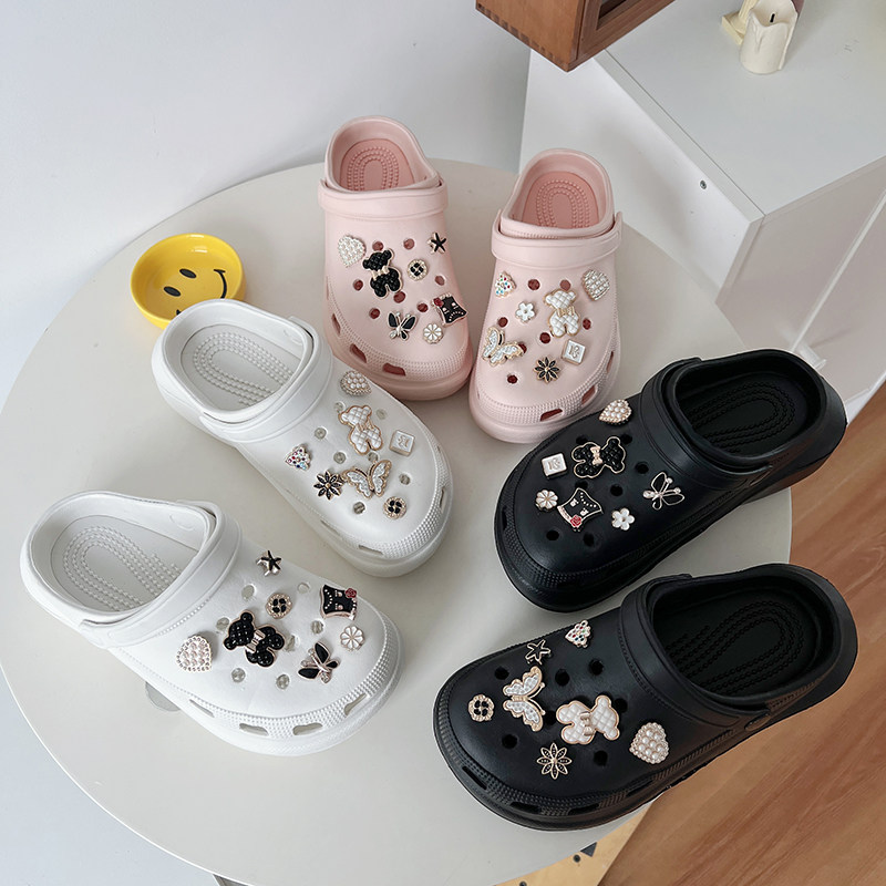 ins仙女风黑白小熊花朵配饰洞洞鞋法式小香风EVA材质外穿舒适凉拖,女鞋,洞洞鞋,淘宝优惠券,粉丝福利购,淘宝优惠卷