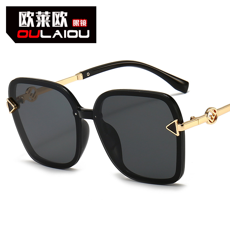 欧莱欧2024新款金属箭头太阳镜女框方形墨镜欧美时尚透明眼镜