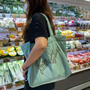 泰国小众品牌 occurinsummer大容量条纹混合棉超柔软枕头包单肩包