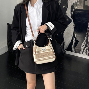 风帆布包女2025新款 美式 百搭单肩斜挎包高级感小众通勤手提托特包