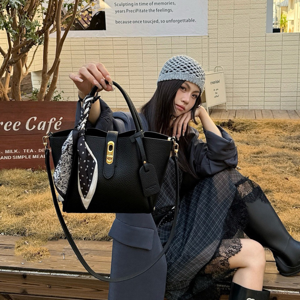 高级感小众菜篮子包女2026新款单肩斜挎包大容量托特包水桶手提包