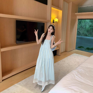 歐洲站溫柔風海邊度假條紋吊帶連衣裙子女夏新款 氣質寬松 法式
