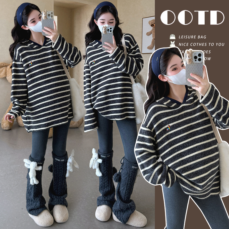 孕妇装冬季加厚双面兔绒连帽刺绣上衣宽松遮臀T恤打底衫