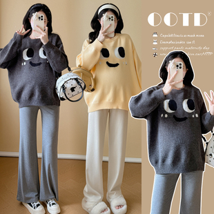 孕妇装 慵懒风休闲宽松显瘦套头大眼睛上衣 圆领毛衣秋冬新款