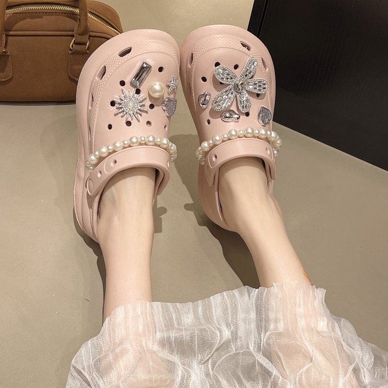 高颜值时尚气质可爱水钻小花洞洞鞋女夏外穿厚底防滑轻便舒适拖鞋