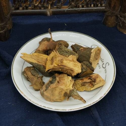 中药材睇牛仔苦李根狐