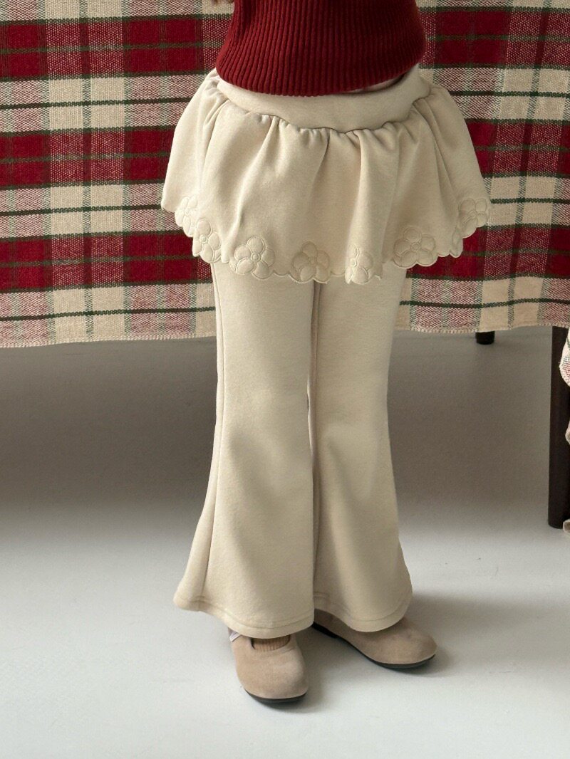 冬季韩版儿童加绒刺绣喇叭裤 女童修身花边裙摆卫裤