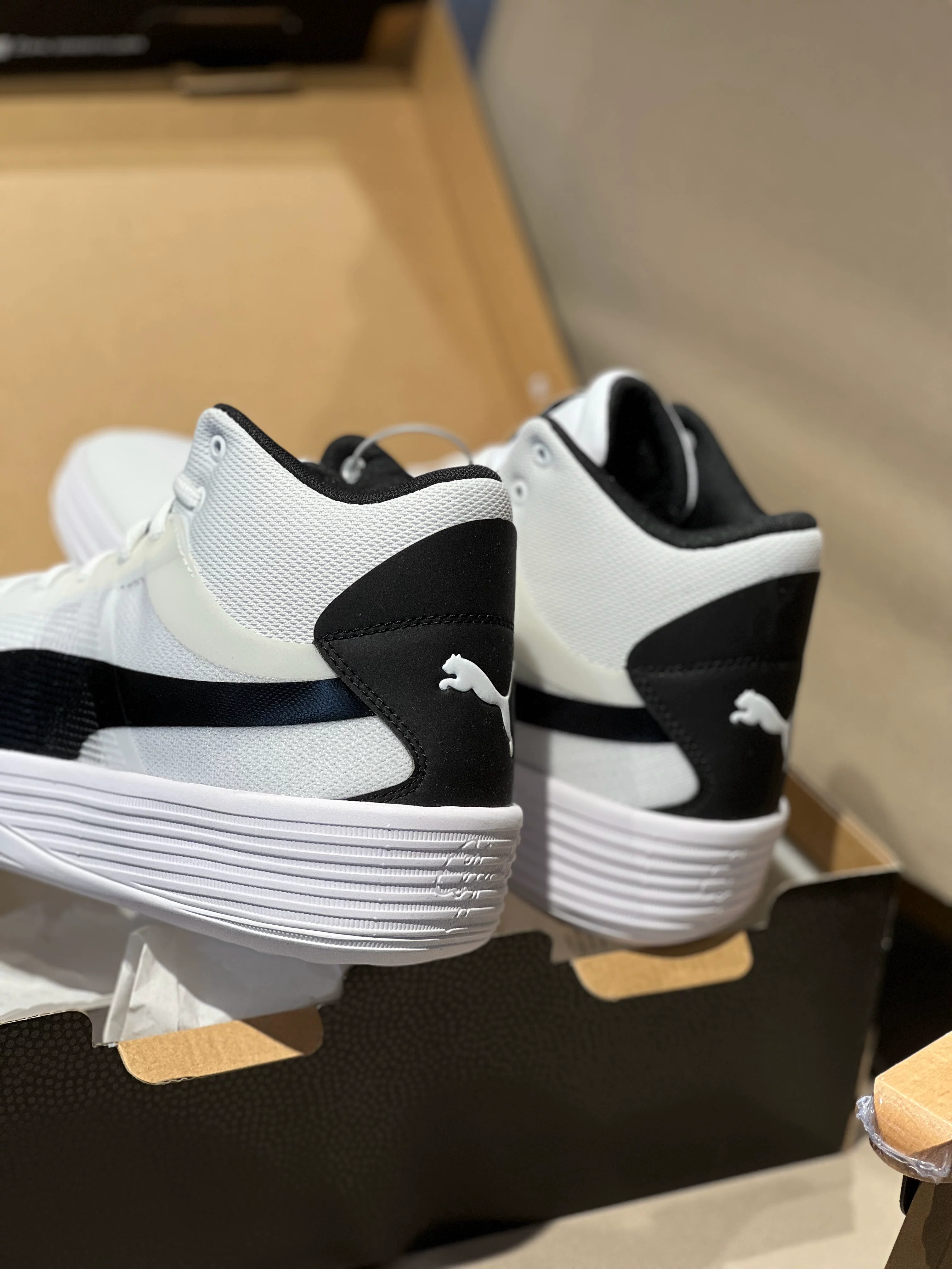 PUMA Clyde ALL-PRO мужские противоизносостойкие амортизационные кроссовки для баскетбола средней высоты 195512