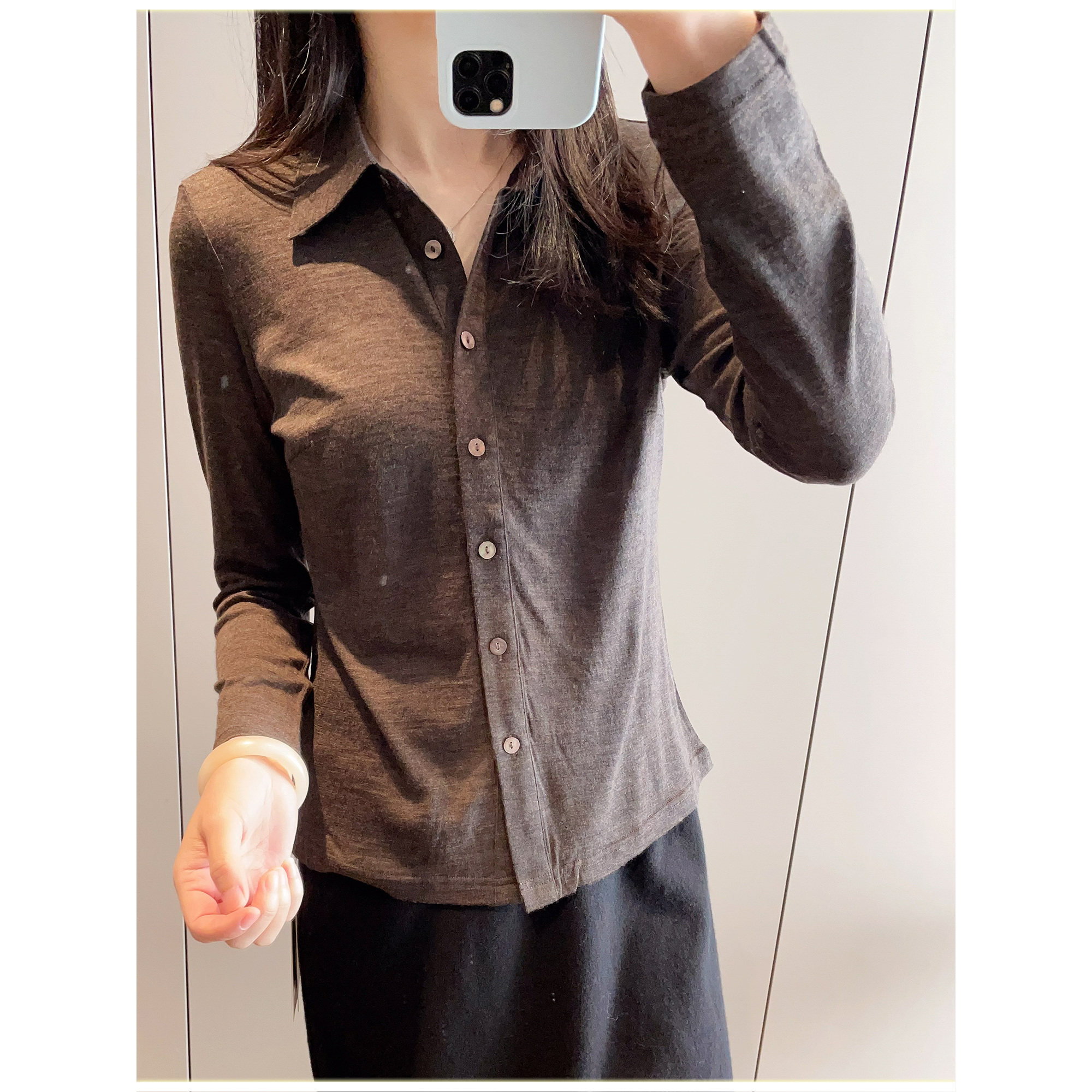 通勤风薄款翻领针织纯羊毛衬衫女长袖纽扣开衫打底衫简约羊毛上衣