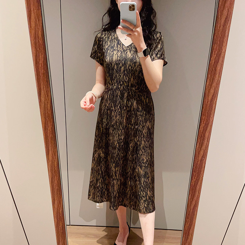 夏装气质斑马纹真丝弹力缎V领连衣裙显瘦系带桑蚕丝中长款裙子