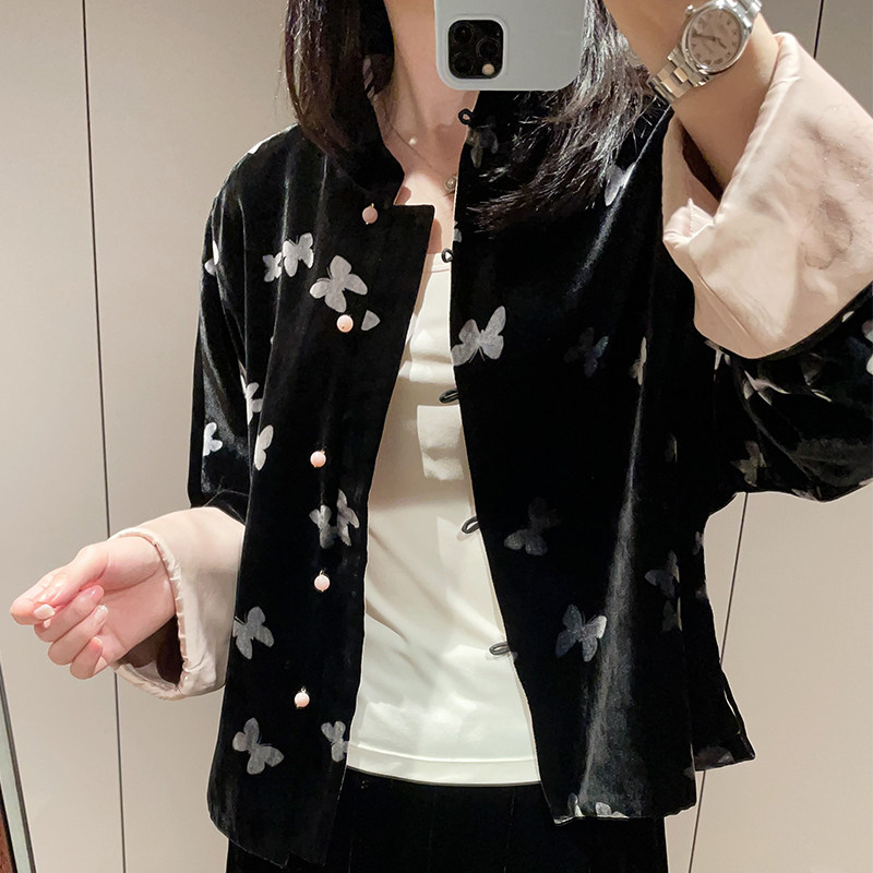 黑底蝴蝶印花长袖真丝丝绒外套
