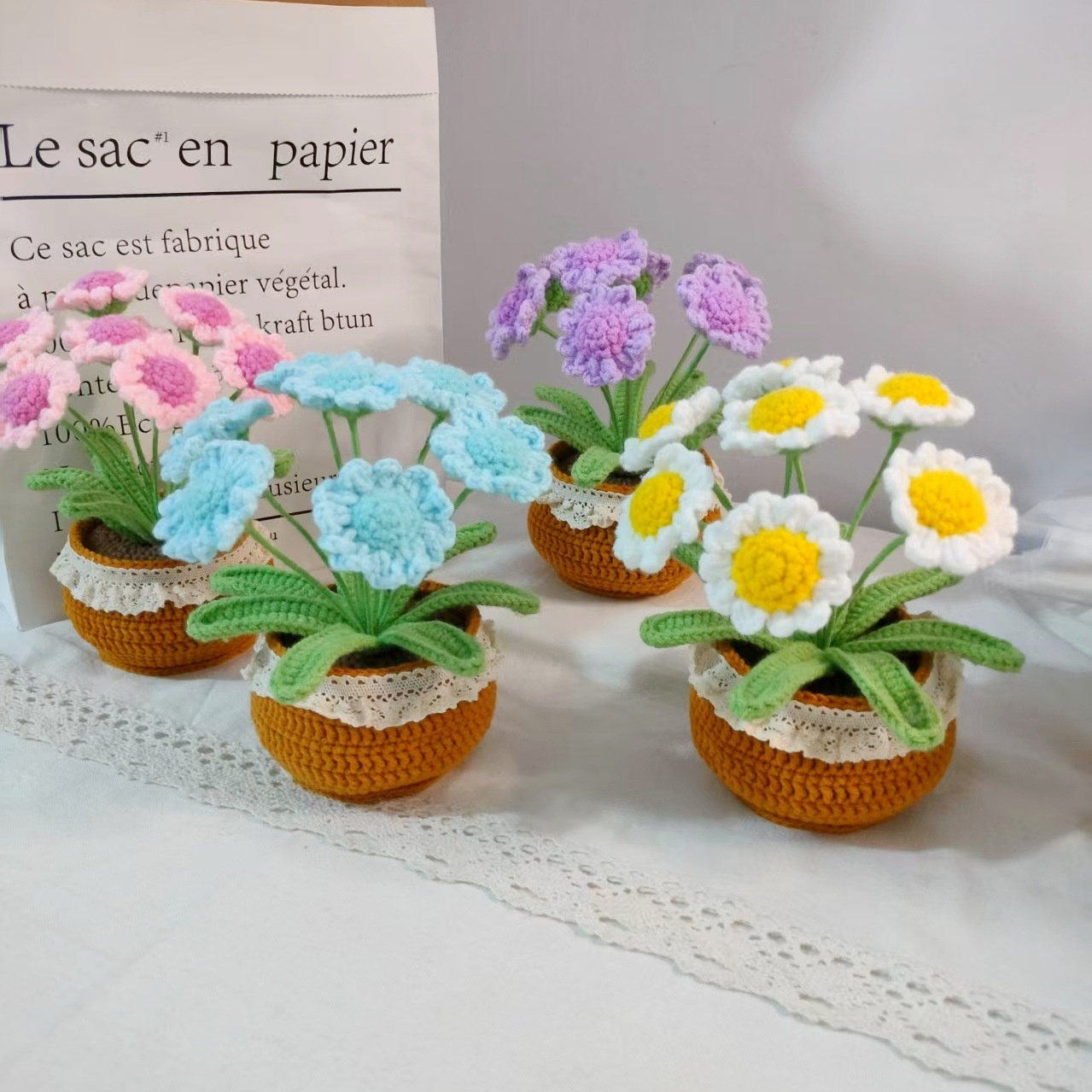 成品跨境手工钩织小雏菊盆栽家居摆件毛线编织仿真花桌面盆景装饰