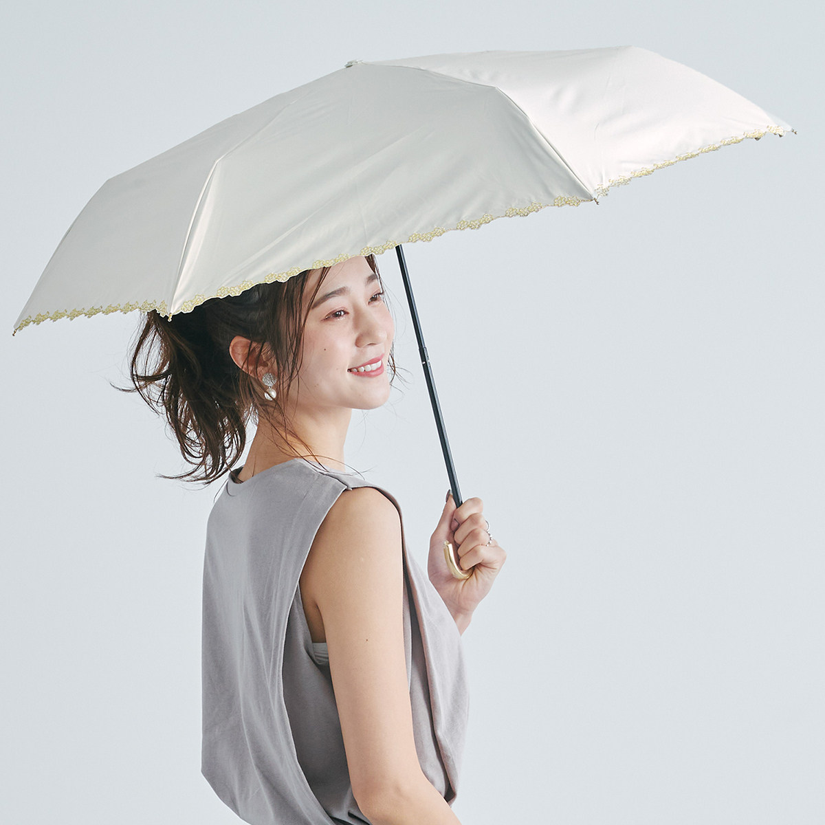 wpc防晒伞小巧便携遮阳伞刺绣折叠太阳伞防紫外线三折弯钩伞女