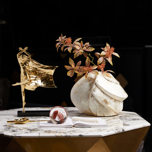 样板间客厅茶几装饰摆件轻奢高档金色铜舞者人物雕塑陶瓷花瓶组合