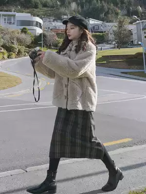 Lamb coat women's short 2021 autumn and winter New Korean version of loose variety small Wool Lamb velvet fur one tide