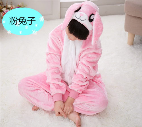 形象逼真 孩子穿上就不舍得脱得睡衣 再也不用担心晚上踢被子了！各位亲以推荐尺码为准， 不懂的亲先咨询客服再下订单哦。儿童恐龙卡通连体睡衣家居服套装新款上市 保证质量 15天无理由退换 送运费险 亲们放心购买哦