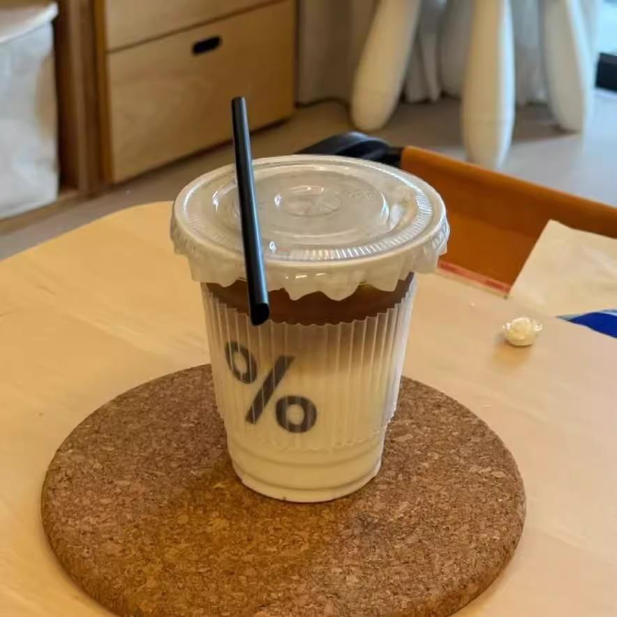 一次性咖啡40ml美式冷杯带盖吸管个饮性创杯意厂家pe0无t塑料杯
