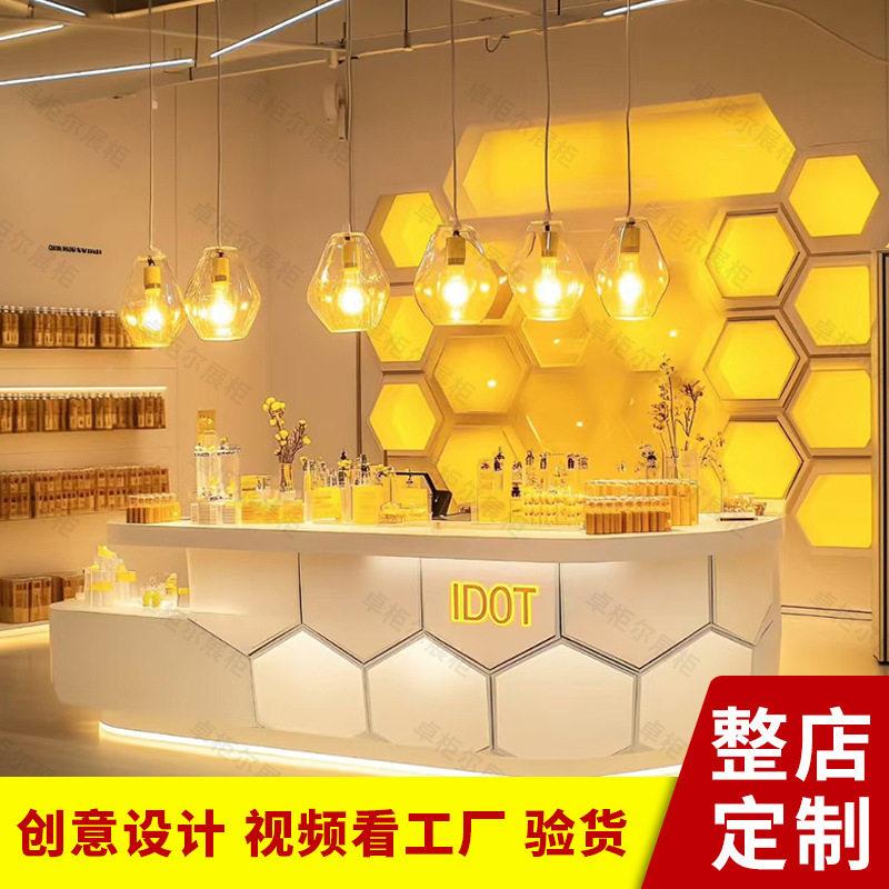 创/意设计异烤漆展示柜台中岛展示台收形银定接待台展制