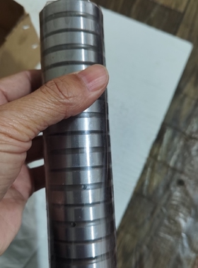 低噪音超精滚针轴承NKI284220  带内套