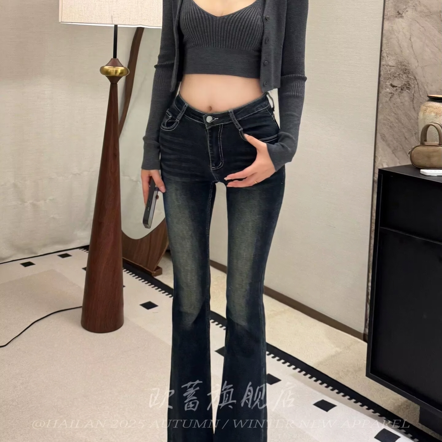 美式辣妹深蓝低腰修身显瘦微喇牛仔裤女秋冬紧身提臀百搭喇叭长裤