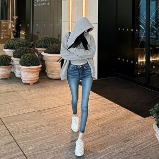 显瘦小脚铅笔九分牛仔裤 复古蓝包臀修身 女 ins新款 韩国东大门Gus