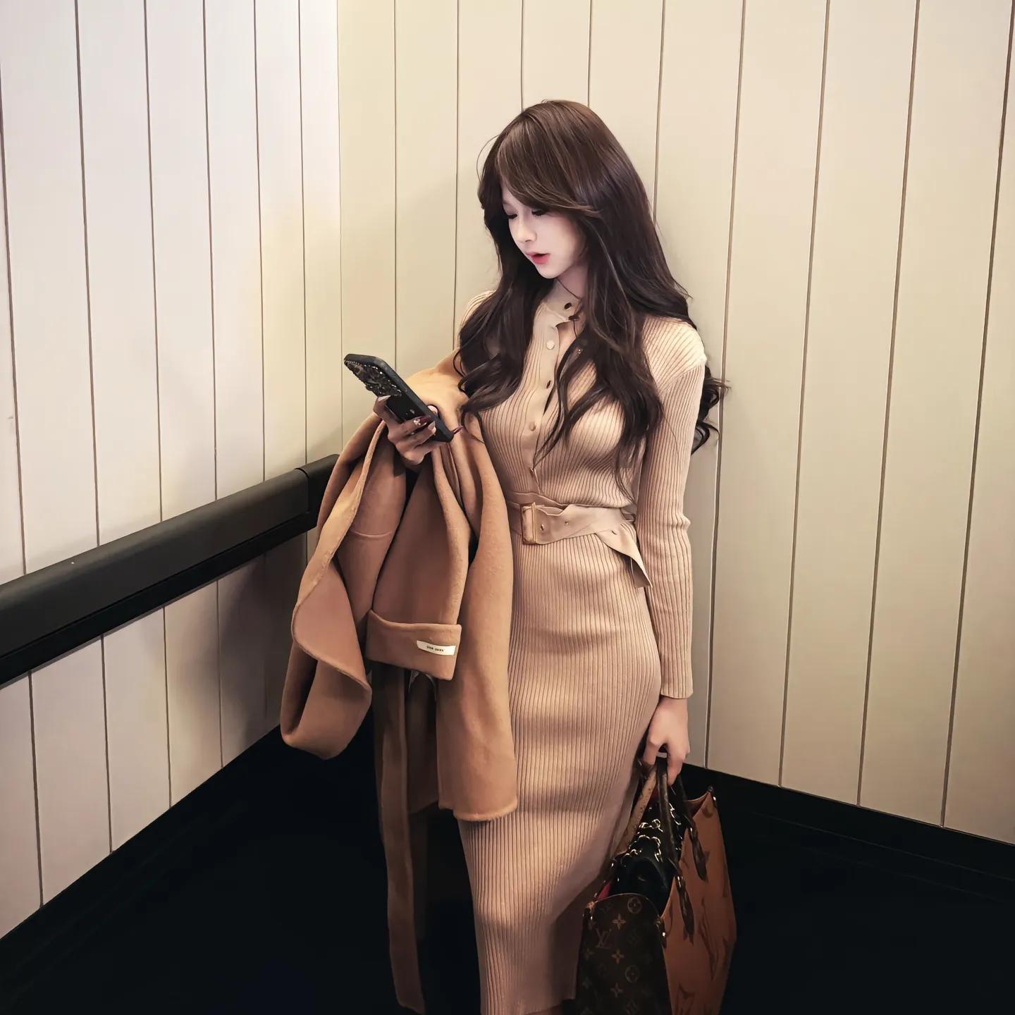 欧蓄韩国东大门气质圆领针织裙