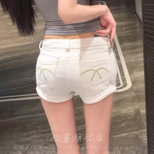 性感辣妹b入四色低腰刺绣牛仔短裤女弹力紧身显瘦丰胯裤包臀热裤