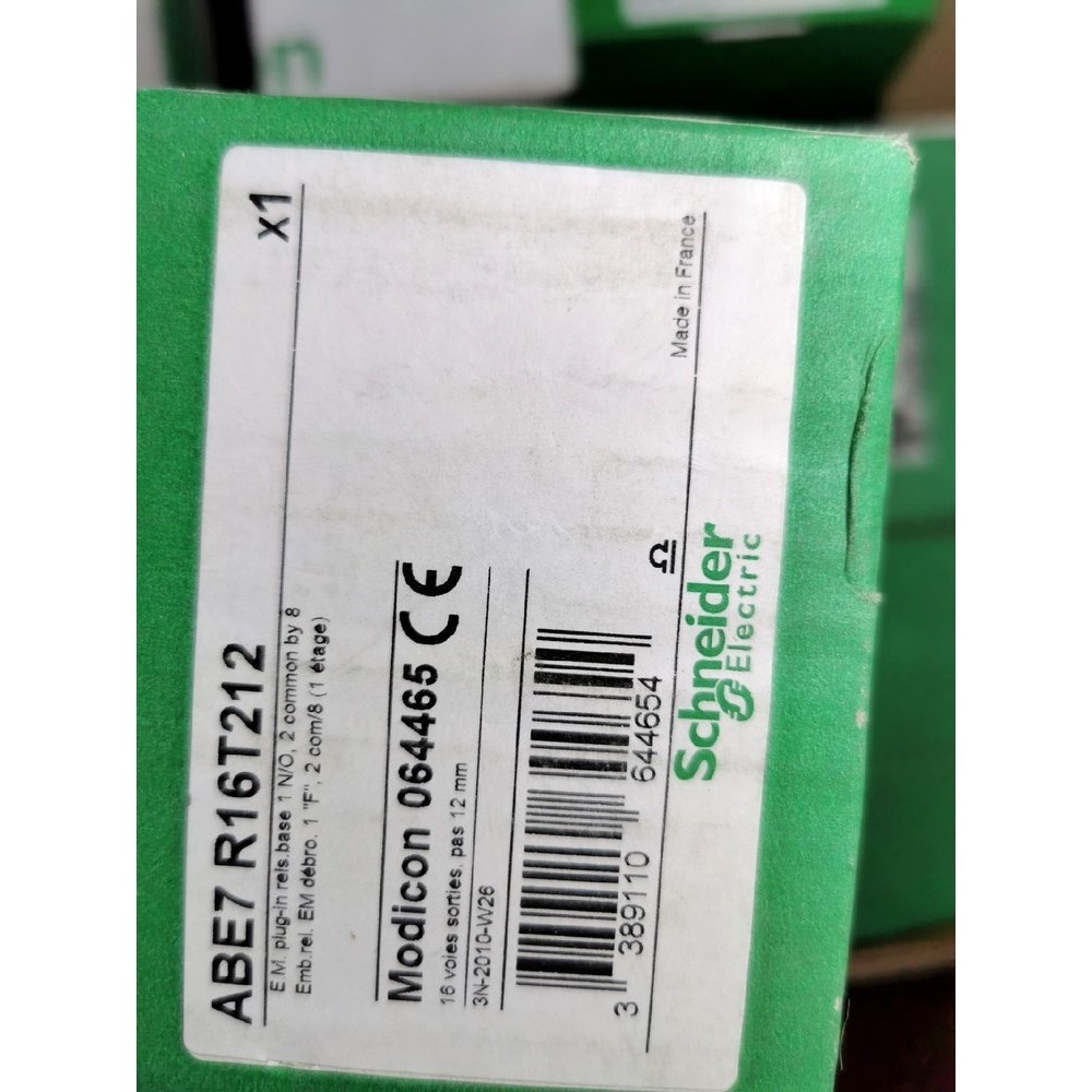 施耐德ABE7R16T212 原装现货包邮 议价