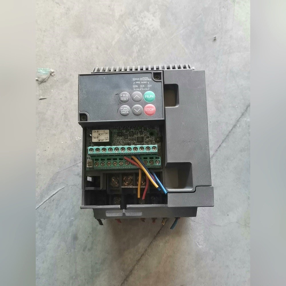 富士变频器FVR0.75E11S-7JE一台0.75kw 2 议价