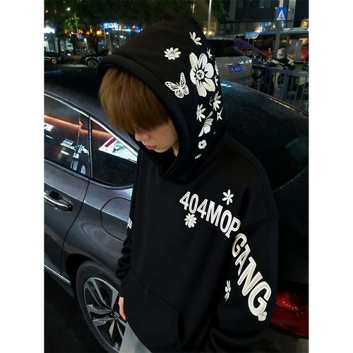 免费试穿~字母刺绣蝴蝶连帽卫衣