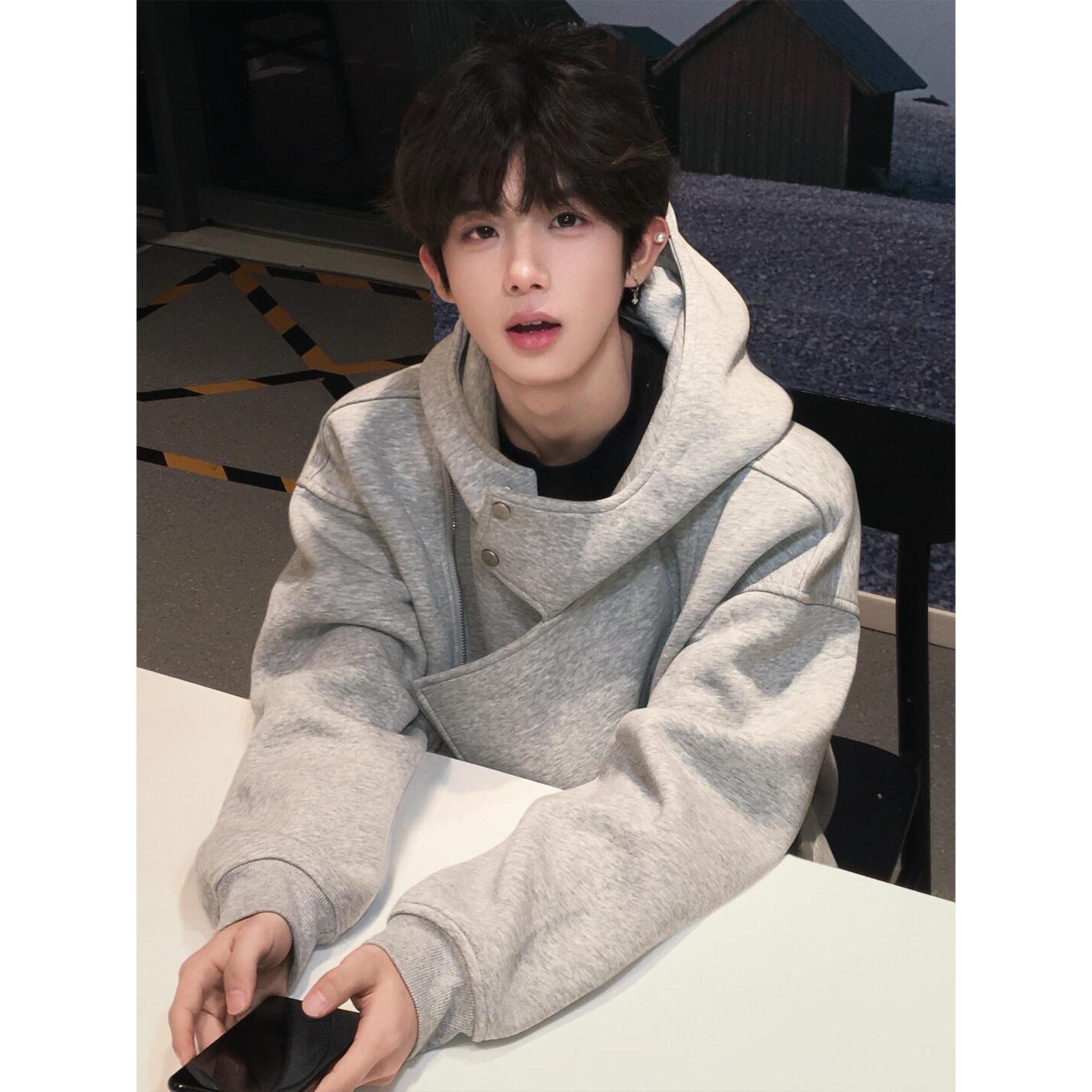 免费试穿~空气层连帽卫衣男装