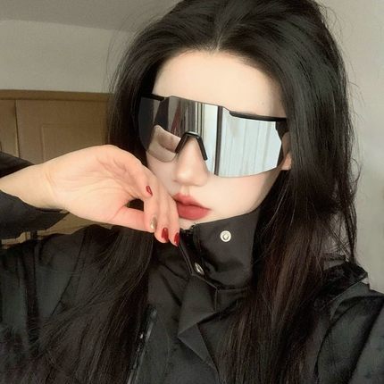 骑行眼镜女户外运动登山跑步新款滑雪防紫外线防风护目太阳眼镜男