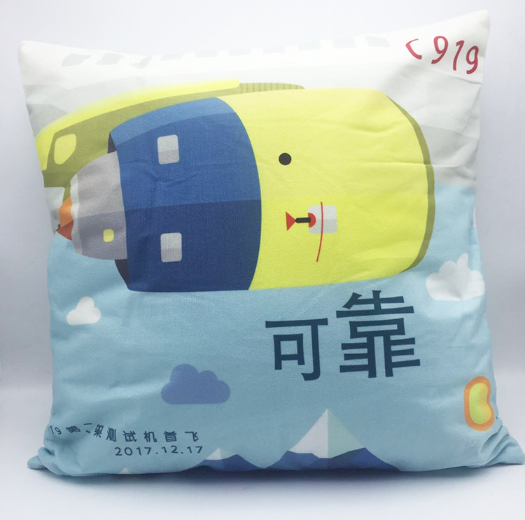 商飞C919首飞纪念方形靠枕PP棉