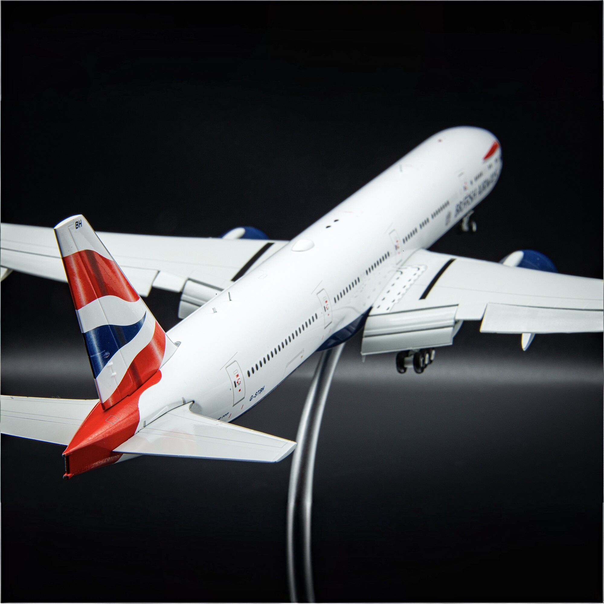 GeminiJets英国航空波音777-300ER飞机模型1:200收藏级摆件G-STBH