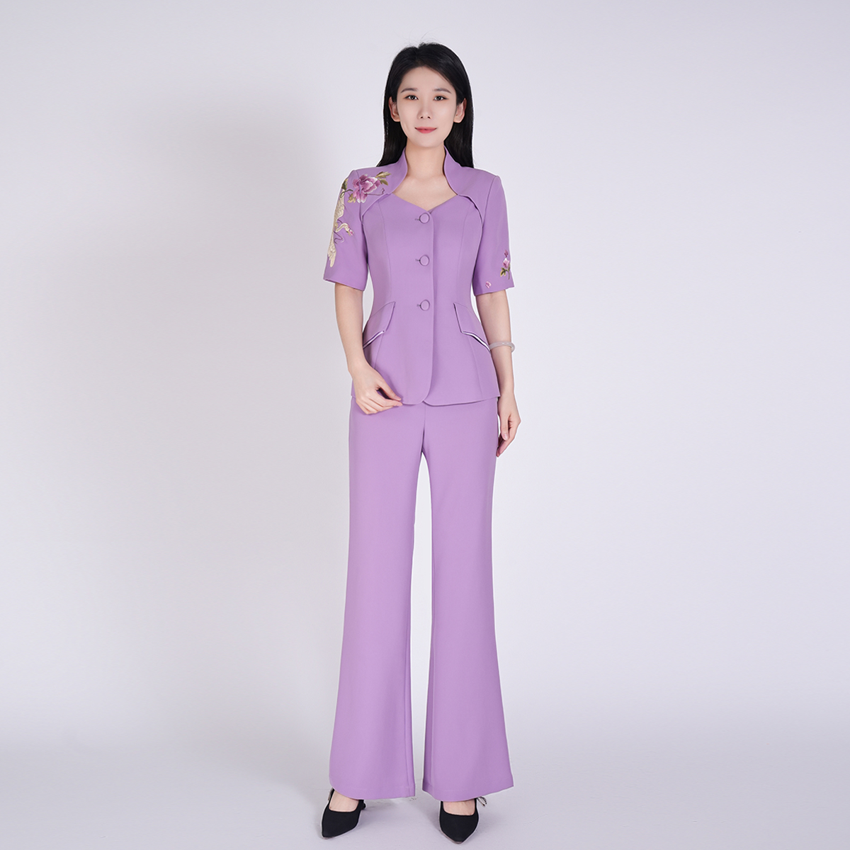 夏季国风女士刺绣西服套装