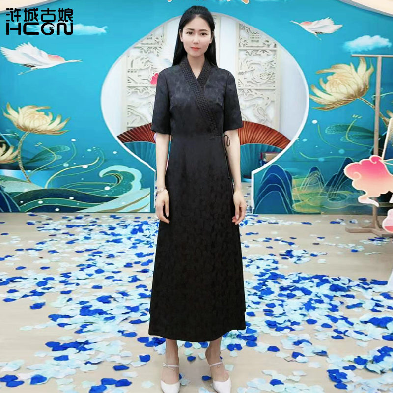 原创设计风真丝高雅贵气连衣裙