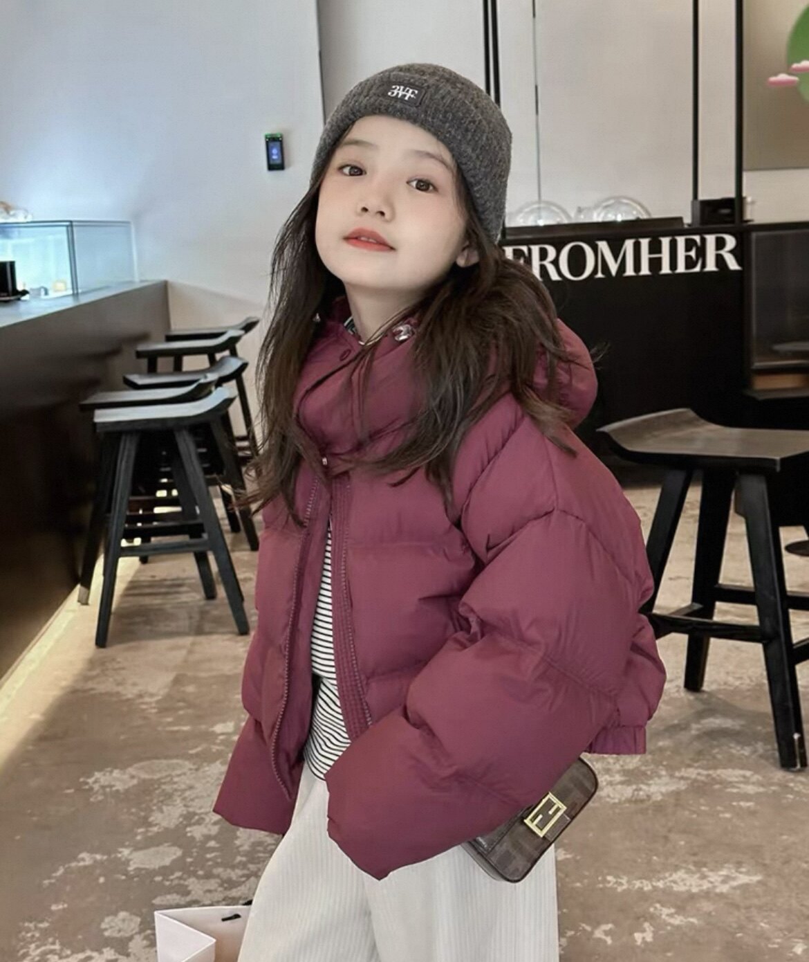 短款羽绒服服女款冬季女童外套2025新款儿童小公主冬高级感羽绒服