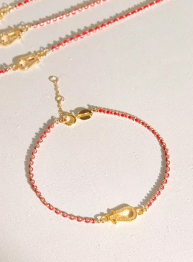 新款不掉色本命年马蹄扣编织红绳手链女精致简约叠戴手工饰品礼物