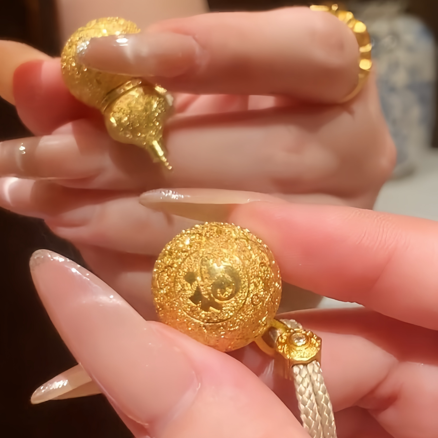 新中式黄金色国潮招财纳福葫芦吊坠项链女轻奢福禄双全毛衣链挂坠